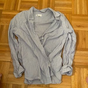 Gap boyfriend fit button up shirt striped